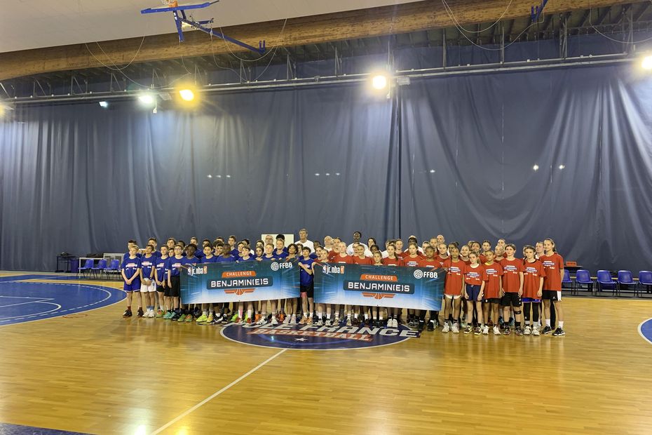 Basket Une Douzaine De Jeunes Ultramarins Pr Sents Au Challenge