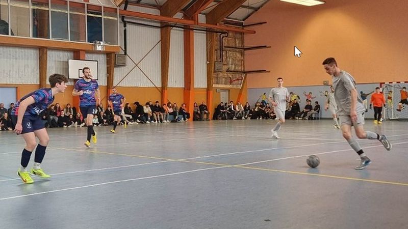 Tournoi de futsal de Miquelon ce sera Crèmes brûlées Titans en