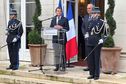 "Partout l'attente est forte": Manuel Valls prend ses fonctions comme ministre des Outre-mer