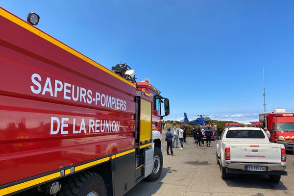 Incendie au Maïdo