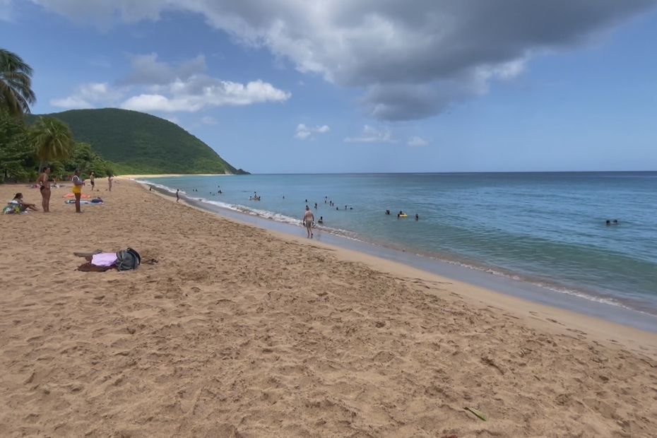 Les plages de Grande Anse et de Petite Terre ont la cote Guadeloupe