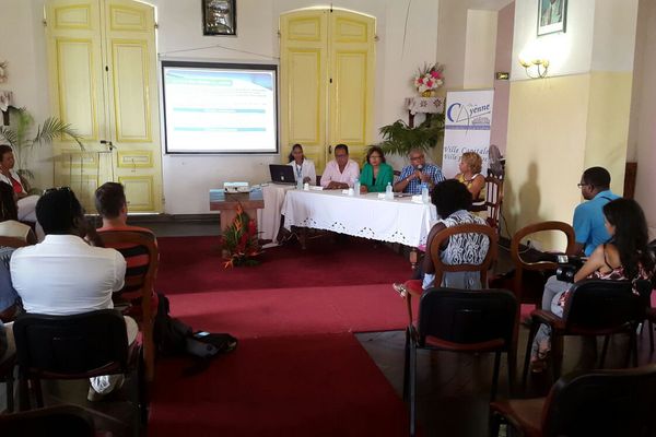 Conférence de presse maire de Cayenne