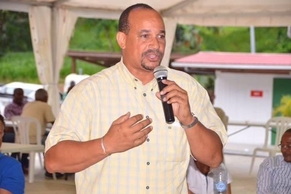 Daniel Chomet, ancien conseiller régional et ancien président du Parc Naturel de Martinique, conseiller municipal de l'opposition schœlcheroise, président de "Schoelcher Dynamique et Solidaire".