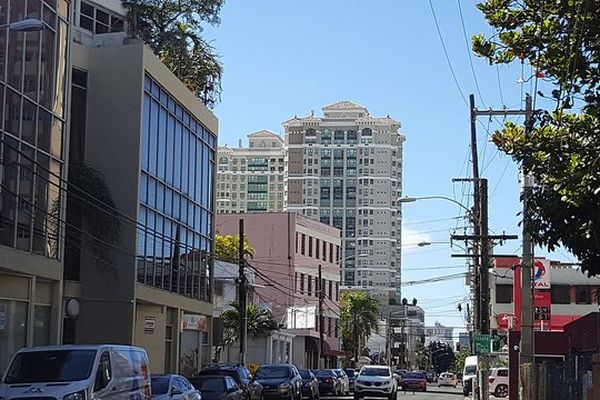 San Juan, la capitale de Porto Rico subit la crise de plein fouet