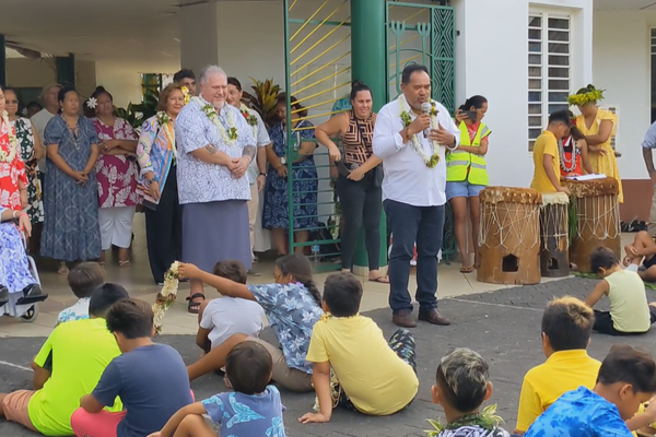 Ce mercredi, après un accueil culturel typiquement marquisien offert à la délégation par les enfants de l’école publique Patoa de Taiohae, avait lieu le conseil des ministres délocalisé à Taiohae