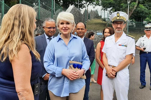 Isabelle Lonvis-Rome, la ministre de l'Egalité entre les femmes et les hommes, de la Diversité et de l'Egalité des chances, est arrivée à La Réunion.