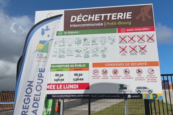 La nouvelle déchetterie de Petit-Bourg dans la zone d'activité de Roujol