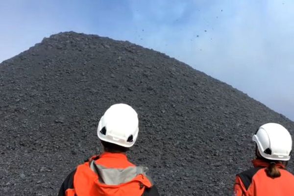 Un jour avec... au plus près du volcan