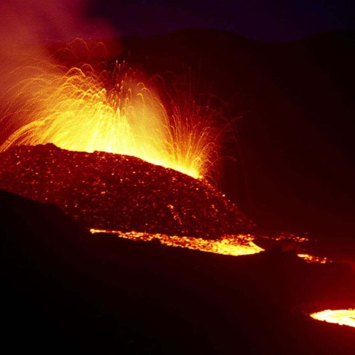 Volcan éruption Réunion