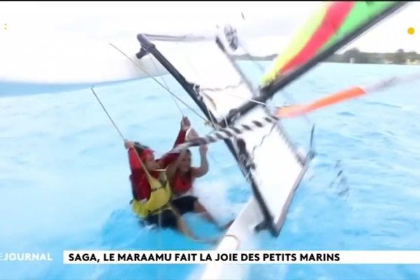 Saga Bora-Bora : le maraamu fait la joie des petits marins