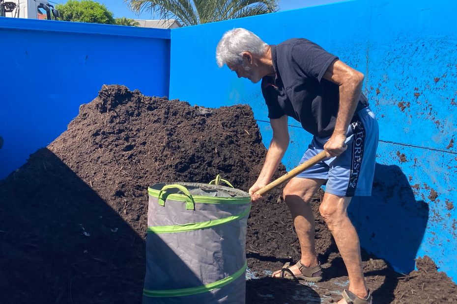 Casud : les déchets verts transformés en compost et redistribués  gratuitement - Réunion la 1ère