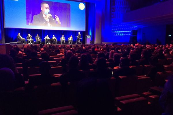 La 103e édition du congrès de l'association des maires de France est précédée par une journée d'échange consacrée aux maires ultramarins.