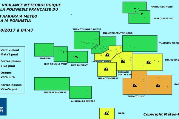 Les fortes houles gagnent le centre de la Polynésie