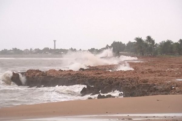 Le cyclone touche l'ouest de l'Australie, une zone peu habitée.