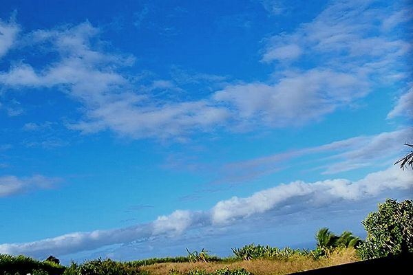 Ciel bleu ce matin du 27 juin 2022