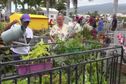 Au cimetière de l'Etang-Saint-Paul, une Toussaint dans la tradition