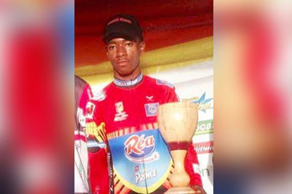 Florian Saint-Louis leader du tour de Martinique junior 