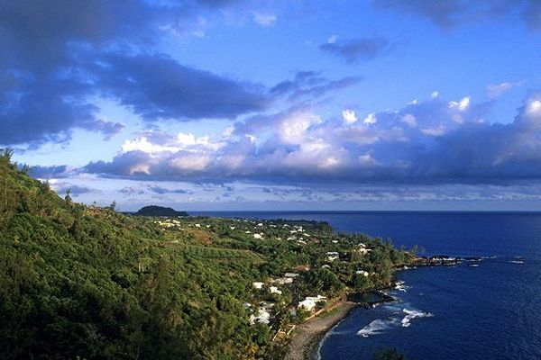 Abela, tempête tropicale hors saison au large de La Réunion