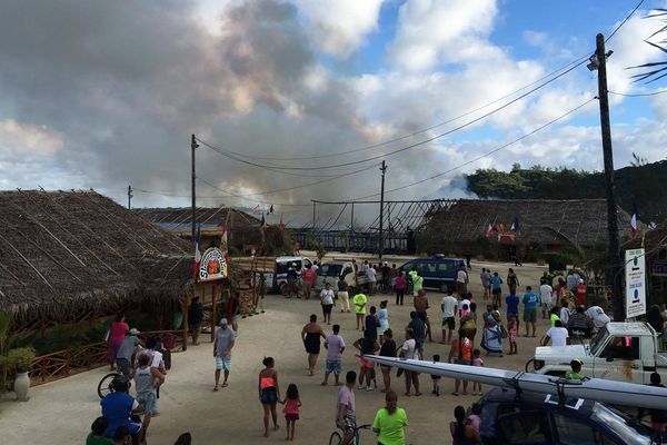 Un incendie ravage le site du Heiva i Bora Bora