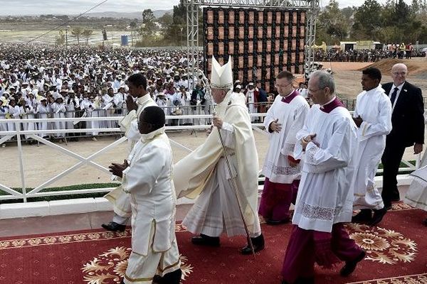 A Madagascar, des milliers de pèlerins assistent ce dimanche 8 septembre, à la grand messe du pape François. 