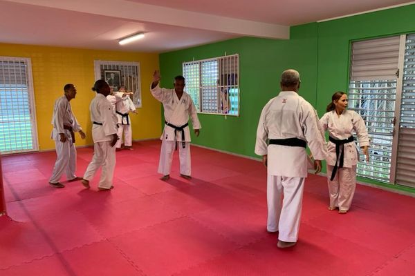 Karaté au dojo du Vauclin.