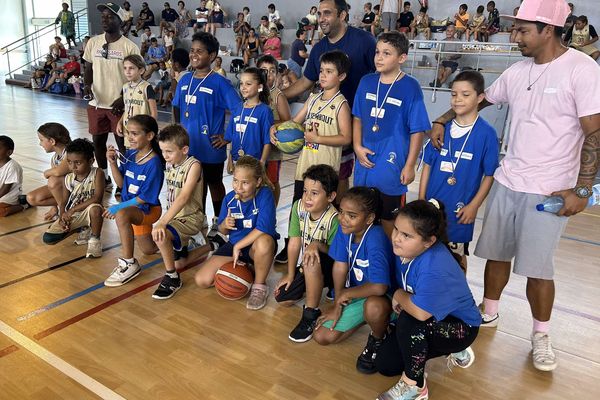 Demi-finale de basketball à Voh