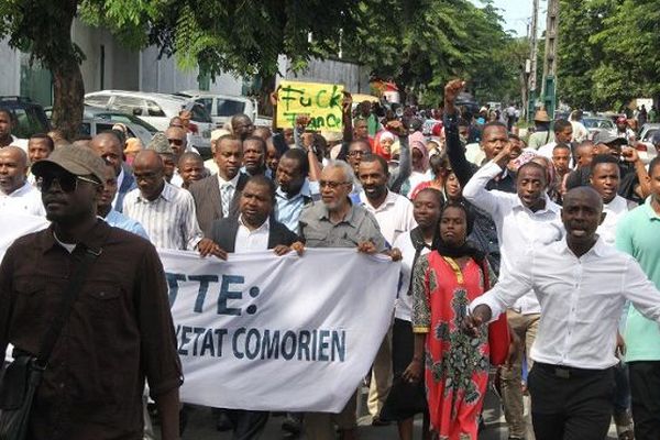 Manifestation à Moroni pour réclamer le retour de Mayotte dans le giron des Comores