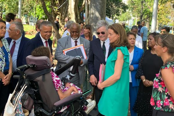 Charlotte Parmentier-Lecocq, la ministre chargée des personnes en situation de handicap, au Jardin de l'Etat