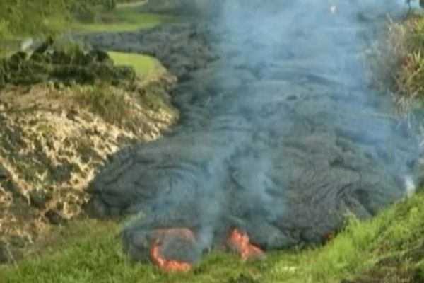 Hawaï : menacés par des coulées de lave, des habitants évacués