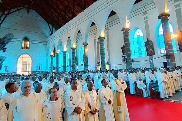 La messe chrismale célébrée à Saint-Louis avec la bénédiction des huiles