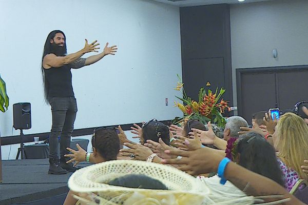 David Michigan lors de son séminaire à Tahiti.