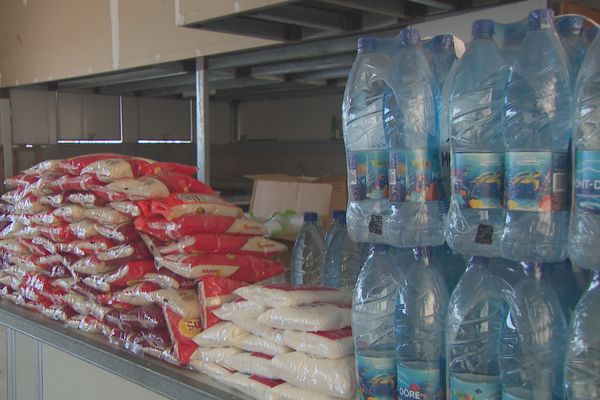 En quelques jours, déjà 40 kg de riz ont été déposés auprès du comité nationale de la fête nationale du vanuatu