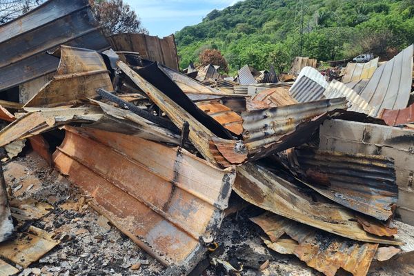 Le squat de Baduel après l'incendie du 27 juillet