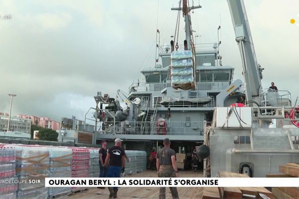 Le Dumont Durville s'apprête à appareiller en direction de ces îles durement touchées.