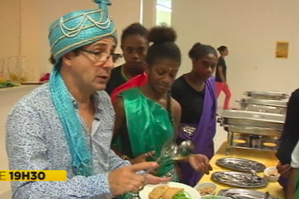 Soirée indienne au lycée de Touho