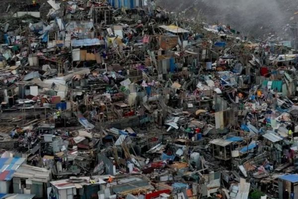 Mayotte défigurée après le passage du cyclone Chido