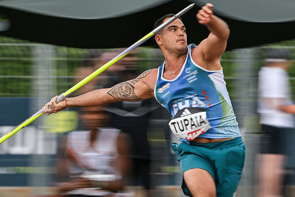 Teuraiterai Tupaia bat le record national et se qualifie pour les JO, le 17 mai 2024.