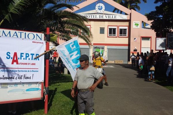 Grève personnel mairie La Possession