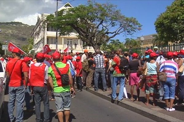 Grève nationale du 9 octobre : des perturbations à prévoir à La Réunion 