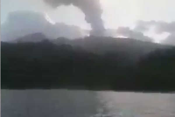 Risque d'explosion de la Soufrière de St-Vincent les Grenadines - 08/04/2021