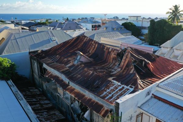 Saint Denis Un Immeuble Vetuste Menace De S Effondrer La Rue Jean Chatel