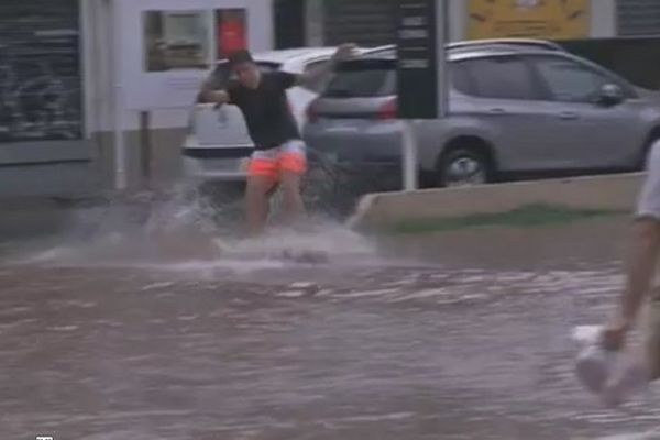 20150309 Surf dans La Saline