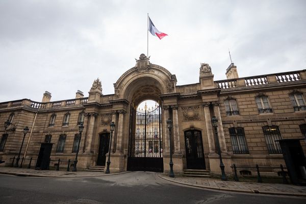 Les grilles du palais de l'Élysée, à Paris.