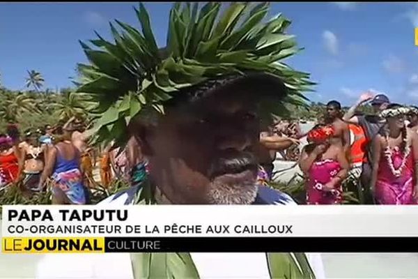 Grande pêche traditionnelle au caillou à Maupiti