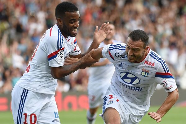 Alexandre Lacazette et Steed Malbranque