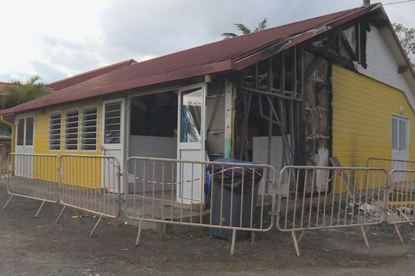 Incendie cantine école James Paddon Païta 