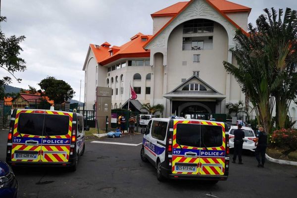 Hôtel Créolia, la famille de Joe Bédier, agressée