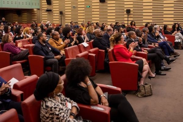 Le public est toujours nombreux a l'Assemblée Nationale quand l'ONDOM récompense les associations