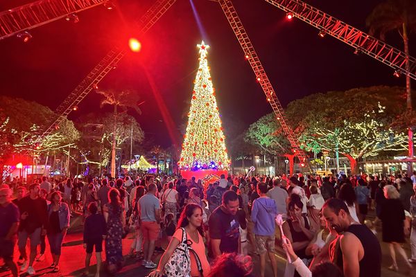 Les Nouméens sont au rendez-vous, comme chaque année, pour Nouméa Féérie.