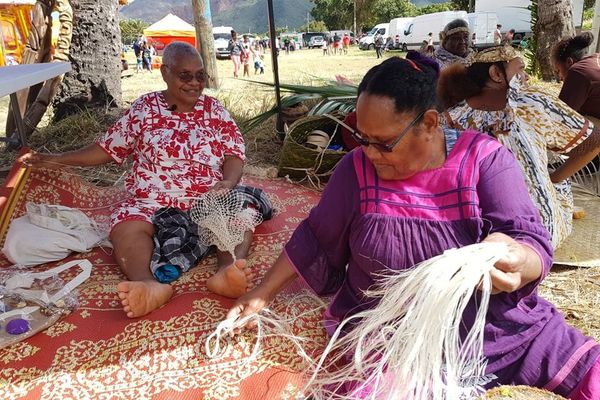 Foire de Thio, tressage, épuisettes à crevettes, juillet 2020